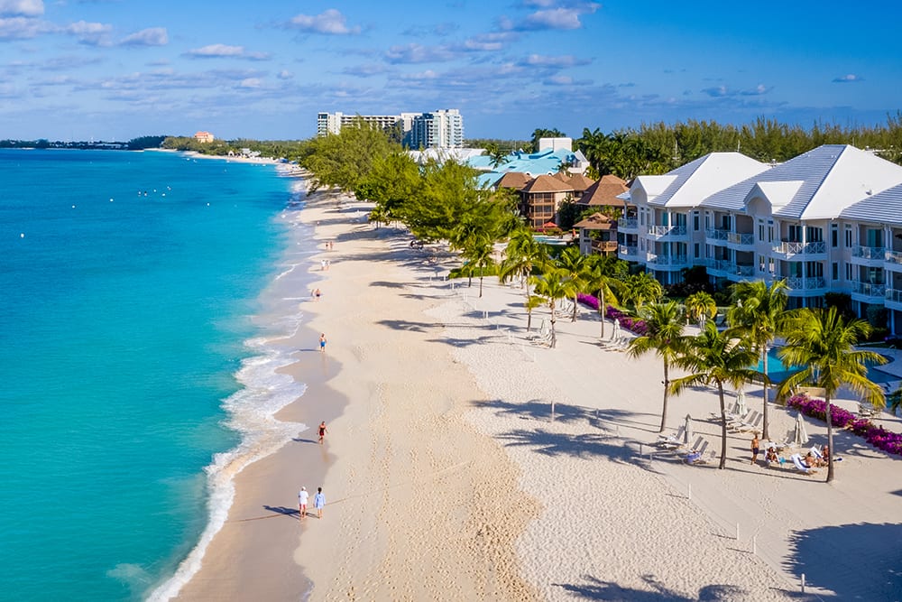 Celebrate the holidays in the Caribbean Celebrate the holidays in the Caribbean