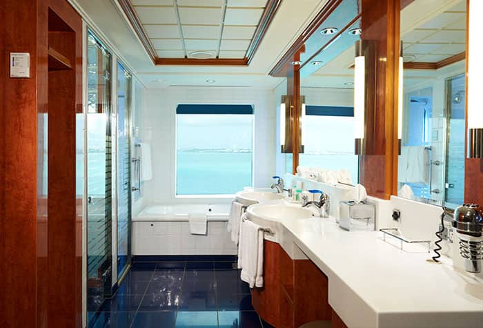 2-Bedroom Family Suite Bathroom on Norwegian Dawn