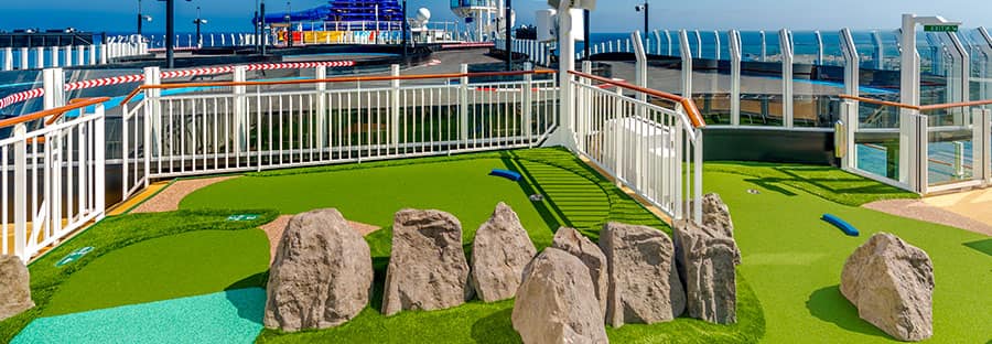 Mini Golf at Sea
